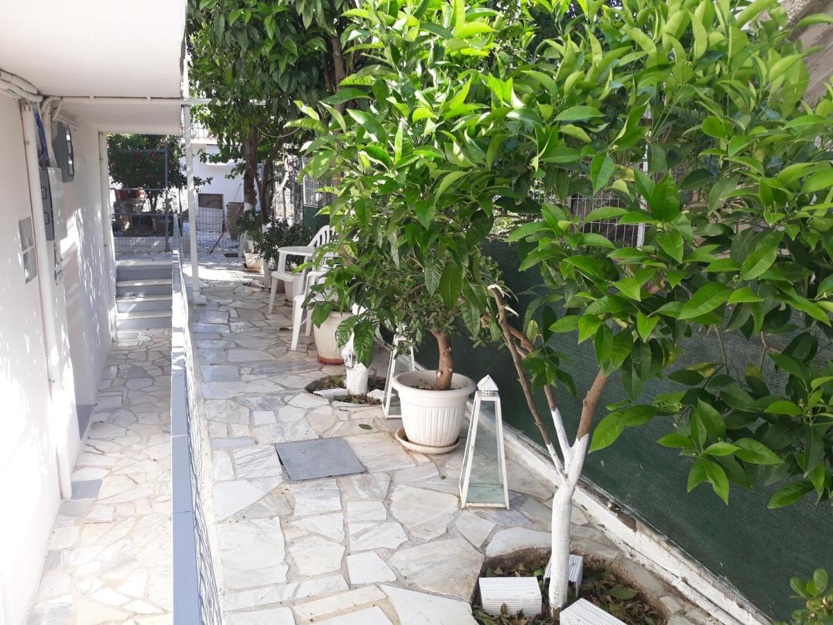 Cozy Flat In Nea Makri Apartment Екстериор снимка