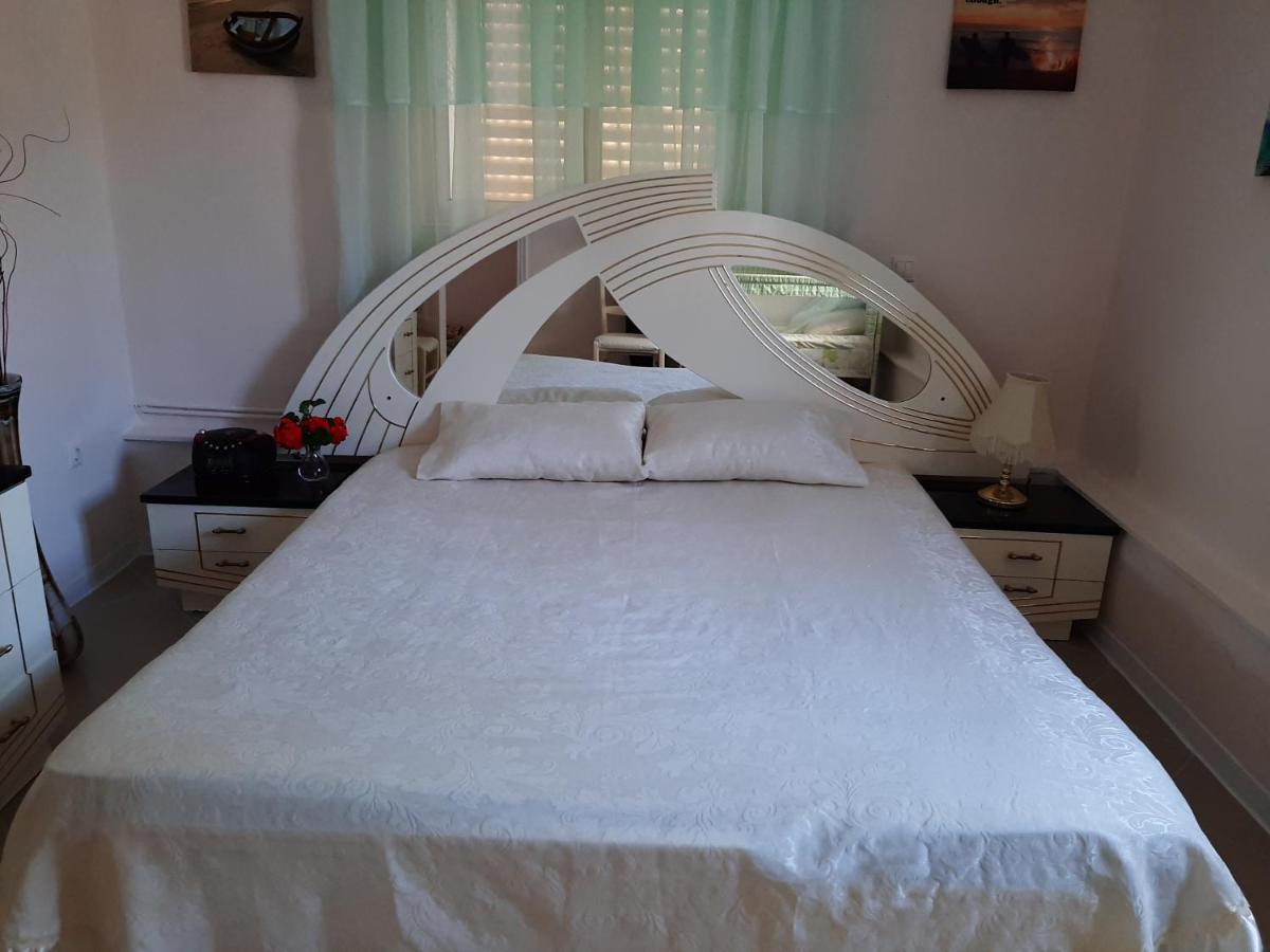 Cozy Flat In Nea Makri Apartment Екстериор снимка