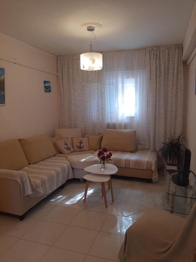 Cozy Flat In Nea Makri Apartment Екстериор снимка