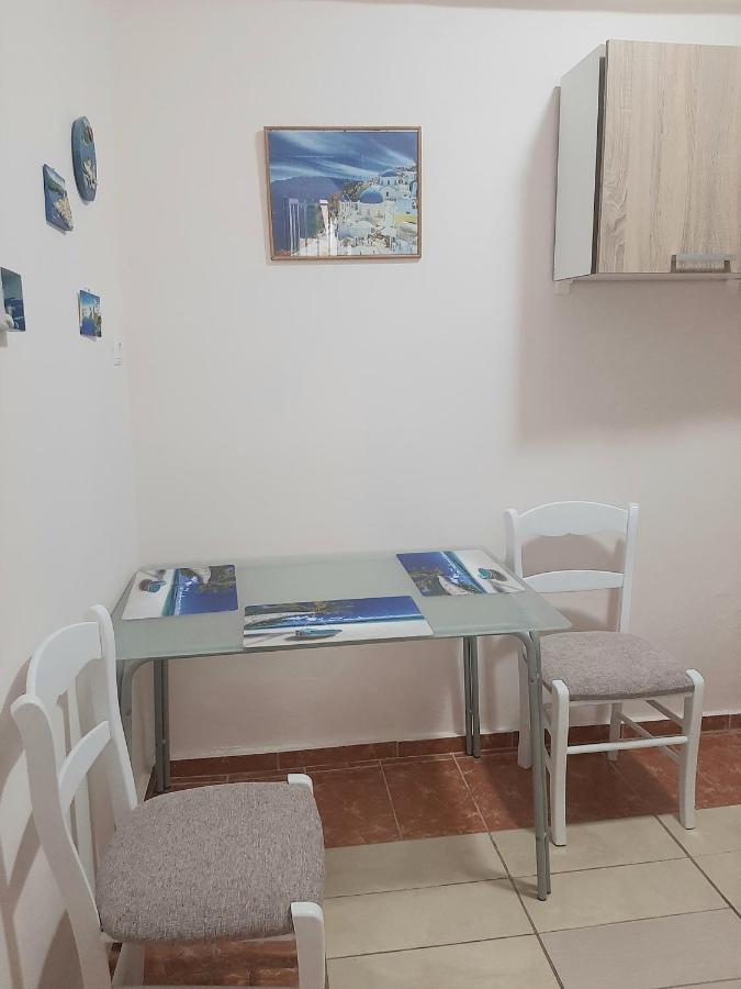 Cozy Flat In Nea Makri Apartment Екстериор снимка